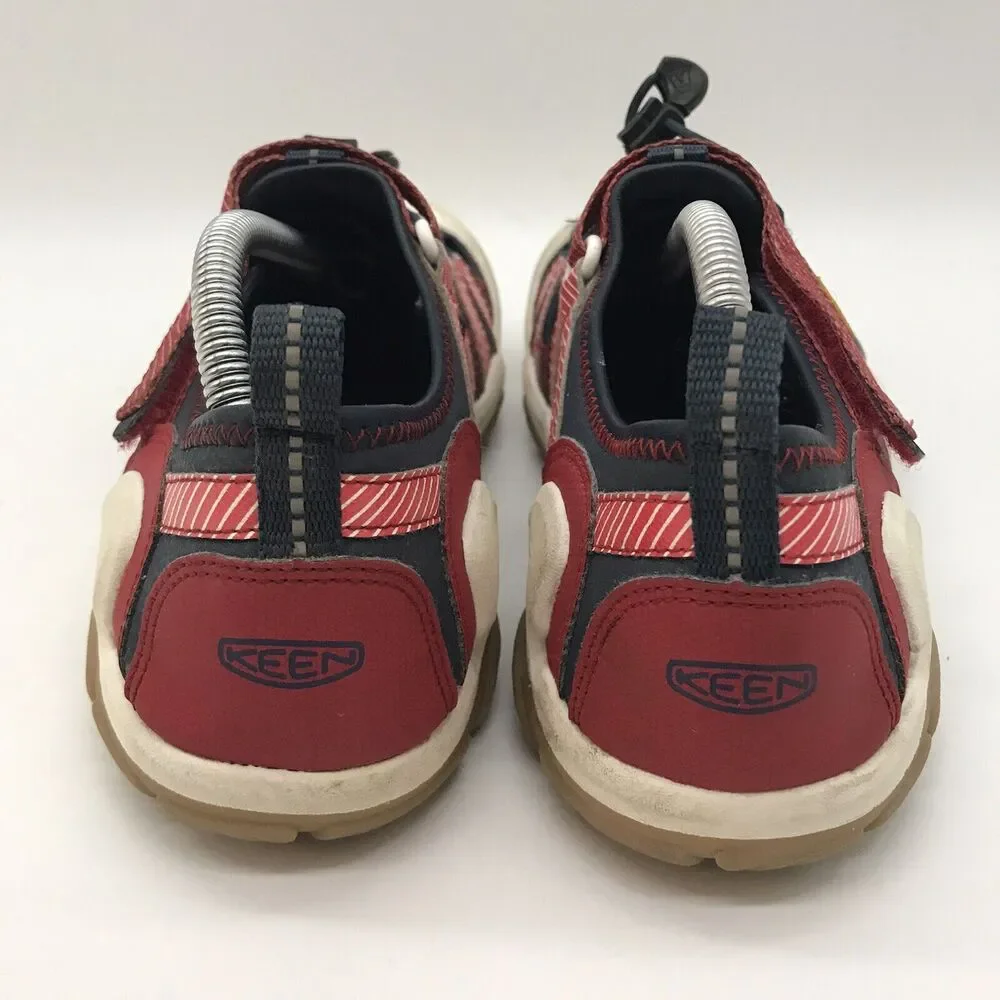 Keen Knotch Creek Sandals Boy's size 6Y  EU 38 Closed Toe Outdoor Hiking Shoes